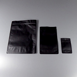 Standbodenbeutel matt-schwarz