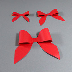 Papierschleifen rot