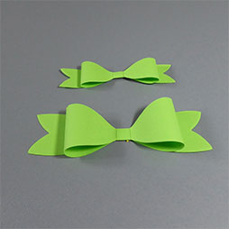 Papierschleifen hellgrün