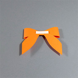 Papierschleifen orange