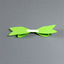 Papierschleifen hellgrün