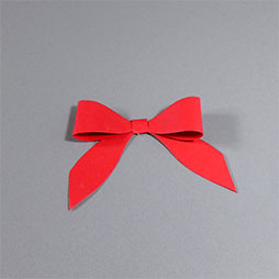 Papierschleifen rot