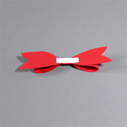 Papierschleifen rot